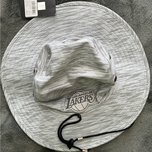 (NWT) LOS ANGELES LAKERS (SOFT) BUCKET HAT. Official NBA MERCHANDISE! (NWT) - Picture 5 of 15